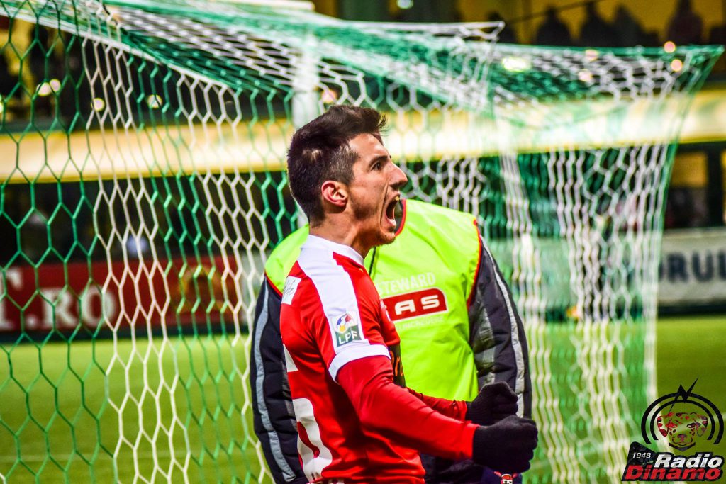 Dinamo play-off Maxi Oliva