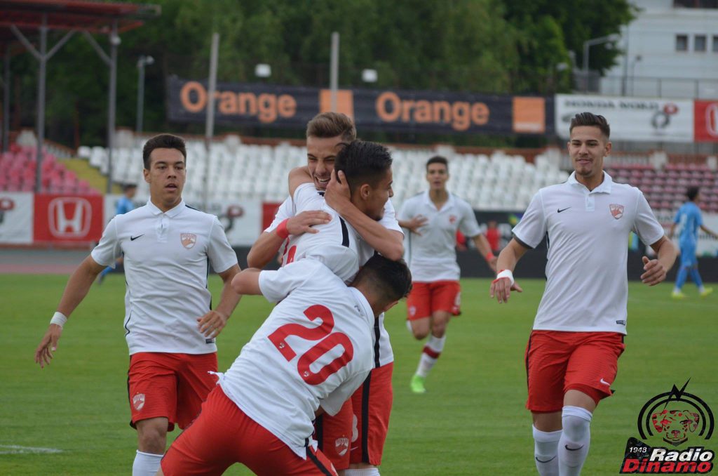 Dinamo U19 si Dinamo U17