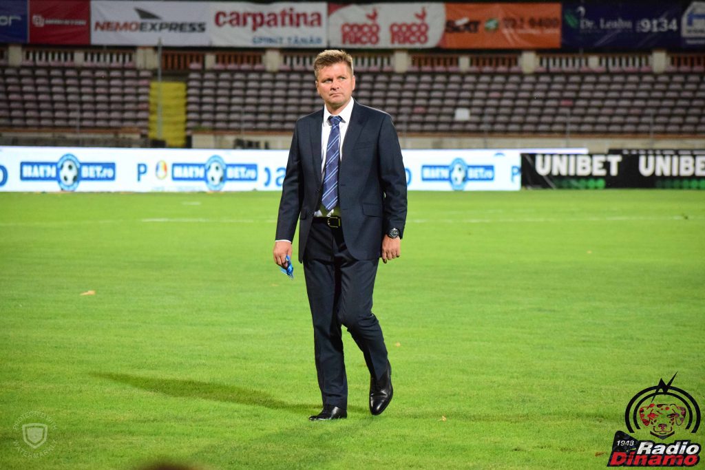 Uhrin Dinamo
