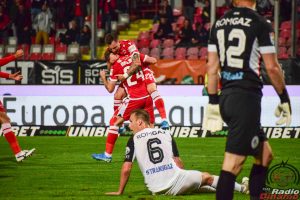 Dinamo Medias 2-0