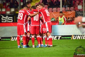 Dinamo Medias 2-0