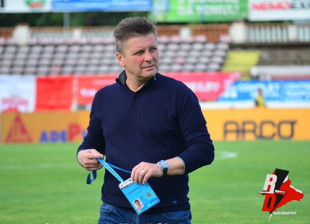 Uhrin Dusan