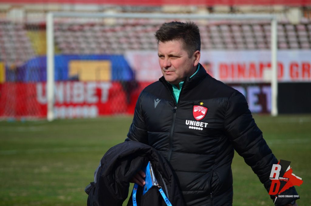 Uhrin Dinamo