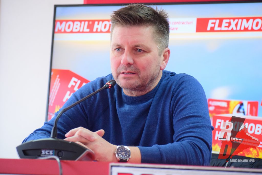 Dusan Uhrin