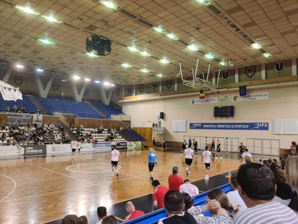 U Cluj Dinamo